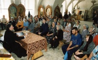 Воскресное занятие с прихожанами в нижнем храме Спасо-Преображенского собора, г. Новокузнецк