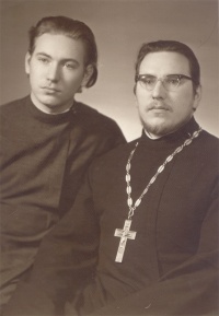 Протоиерей Александр и диакон Борис Пивоваровы. Томск, 1972 год