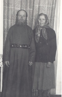 Иван Григорьевич и Анна Никифоровна Пивоваровы, родители протоиерея Александра. Красноярск. 14 апреля 1973 года