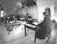 Первые занятия в открывшейся Тобольской семинарии на втором этаже церкви Петра и Павла, 1989 год