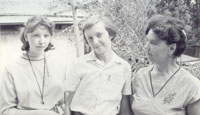 Матушка Нина Ивановна с детьми Ангелиной и Владимиром. Новосибирск, 1982 год